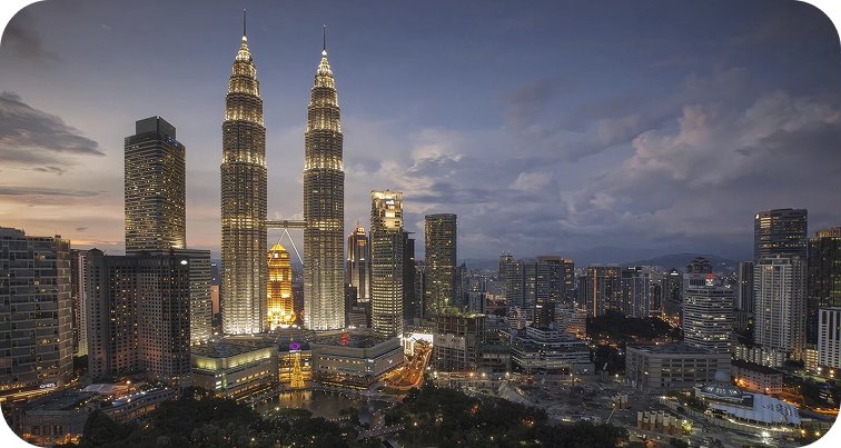11_ 2 Walking route through Kuala Lumpur.png